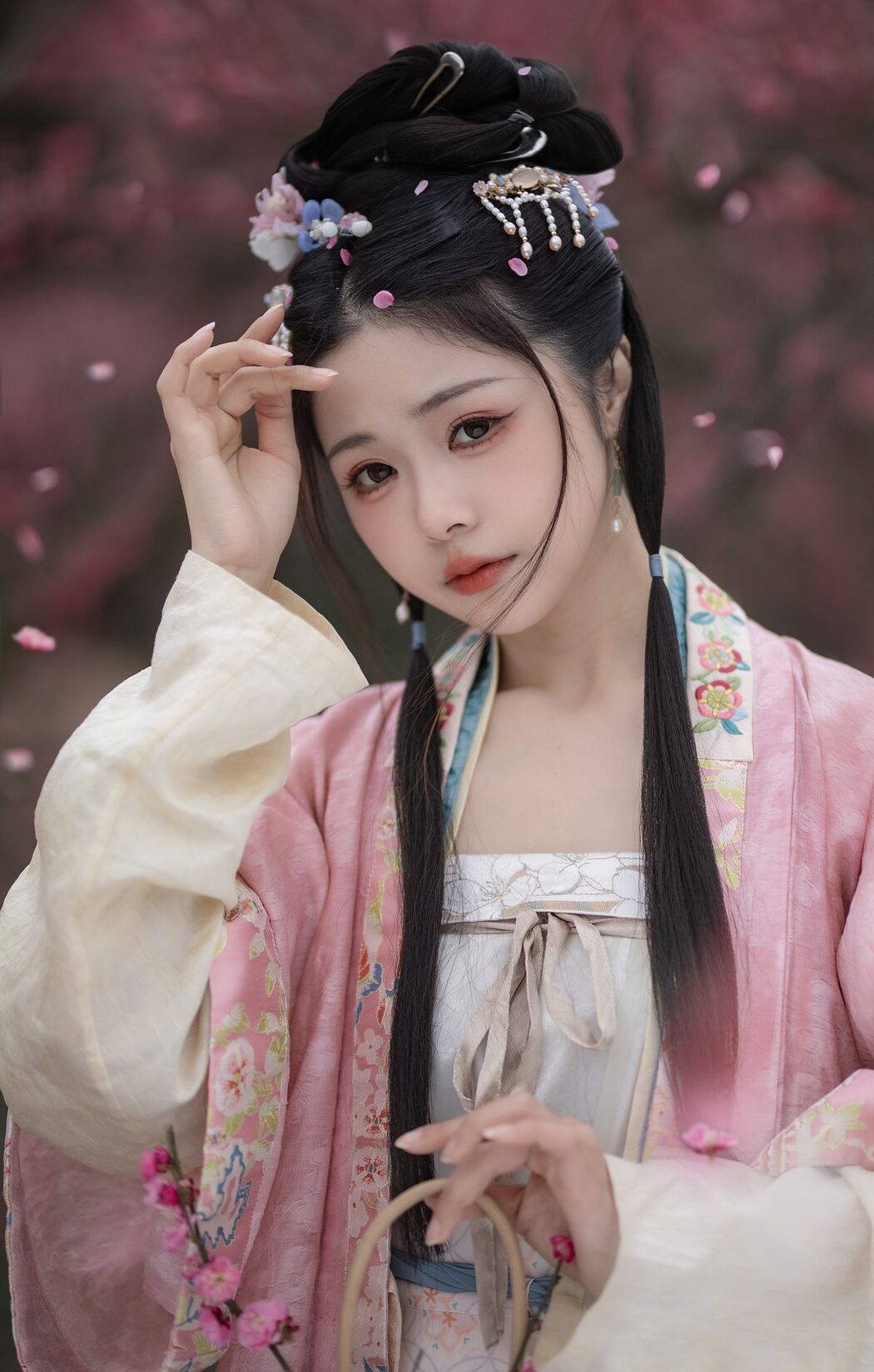 YiTuYu艺图语 Vol.5065 Yun Yun De Hei Yan Quan Er