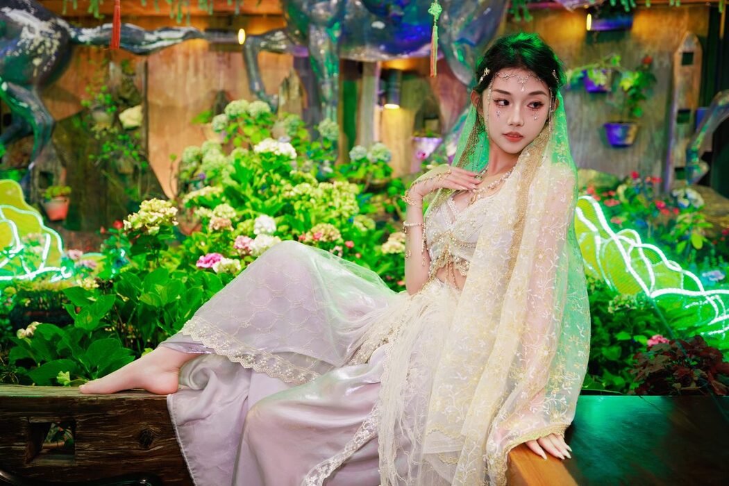 YiTuYu艺图语 Vol.5063 Pei Tong Xue