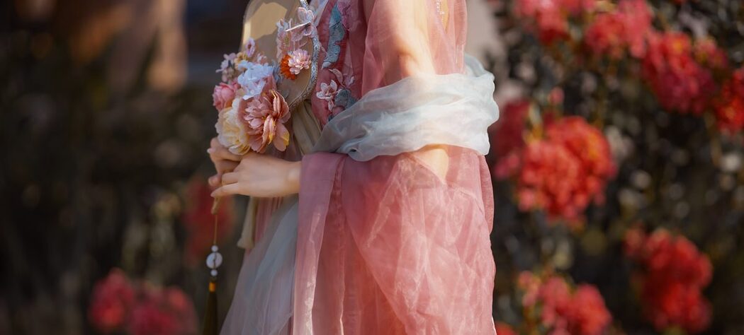 YiTuYu艺图语 Vol.5079 Qian Luo