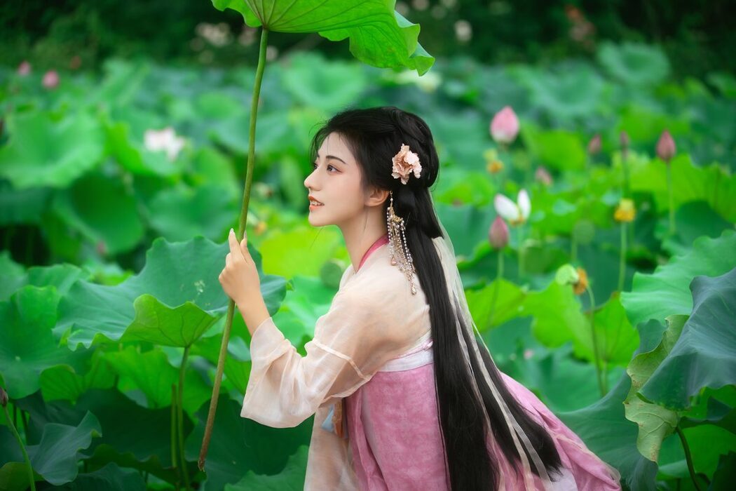 YiTuYu艺图语 Vol.5102 Wan Wan