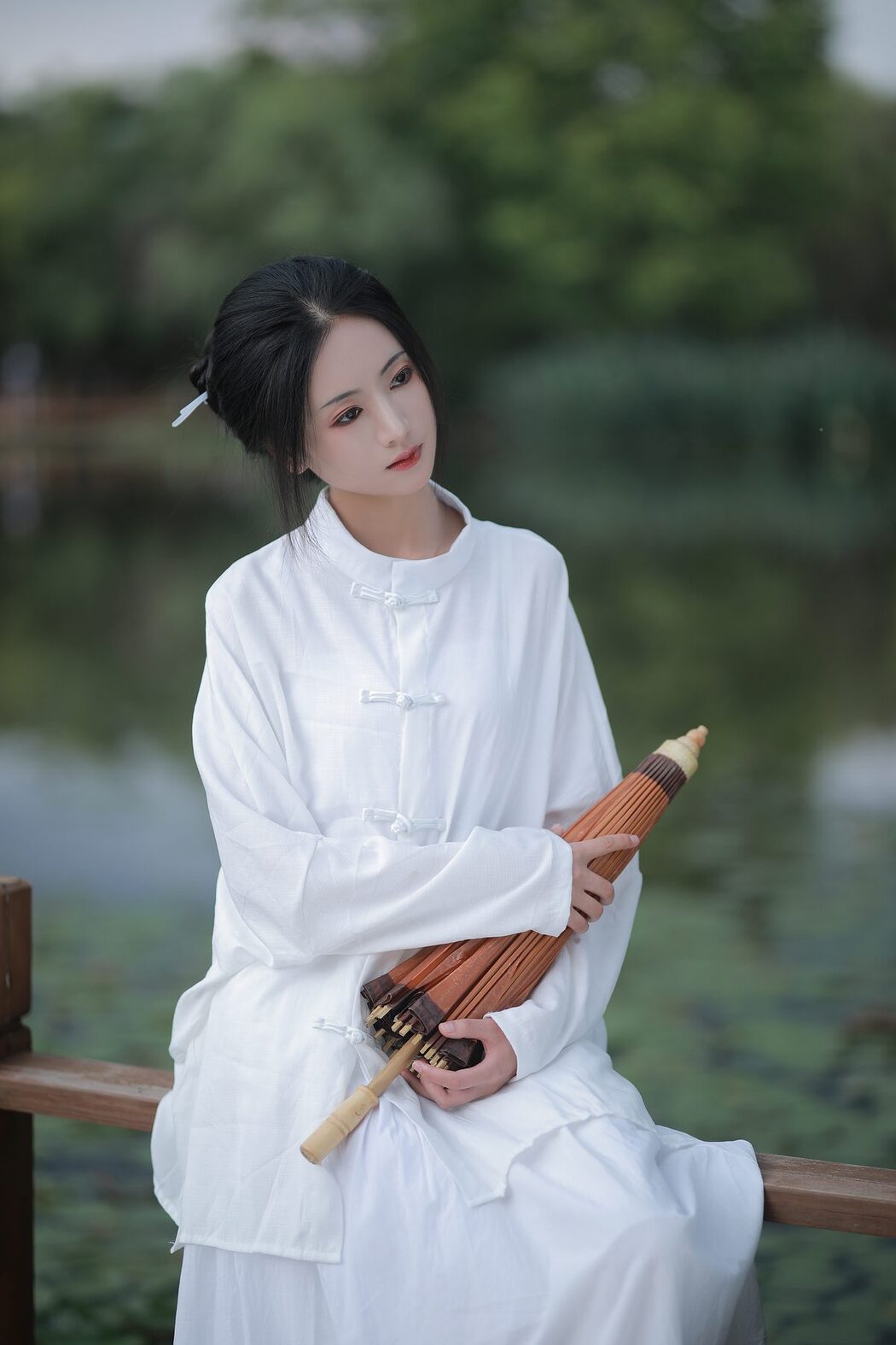 YiTuYu艺图语 Vol.5130 Yu Jin