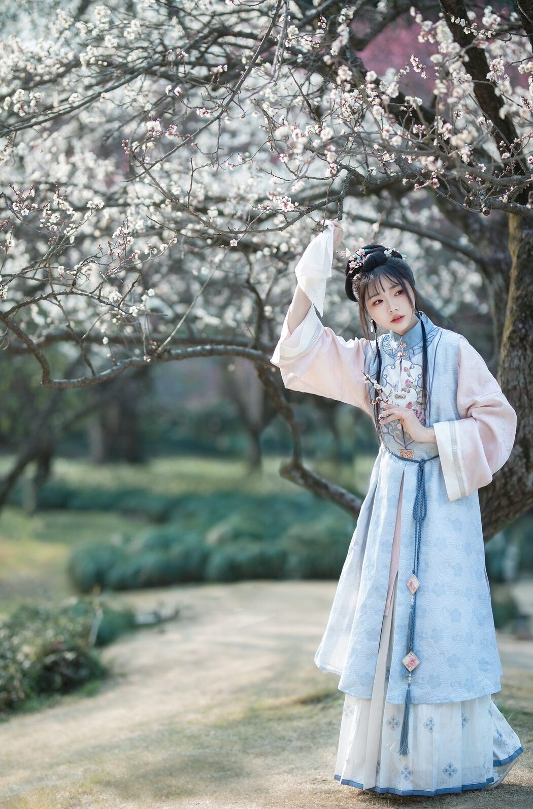 YiTuYu艺图语 Vol.5073 Yun Yun De Hei Yan Quan Er