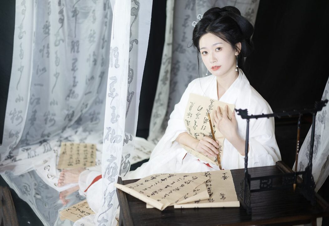 YiTuYu艺图语 Vol.5168 Zhi Shi