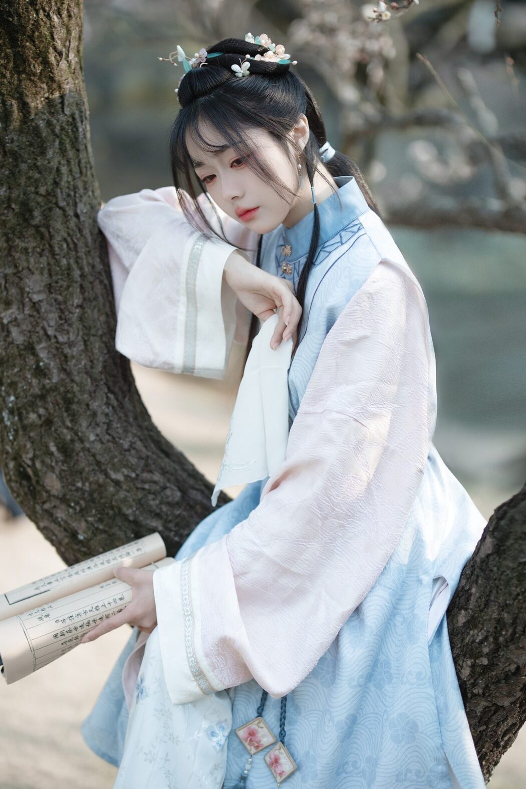 YiTuYu艺图语 Vol.5073 Yun Yun De Hei Yan Quan Er