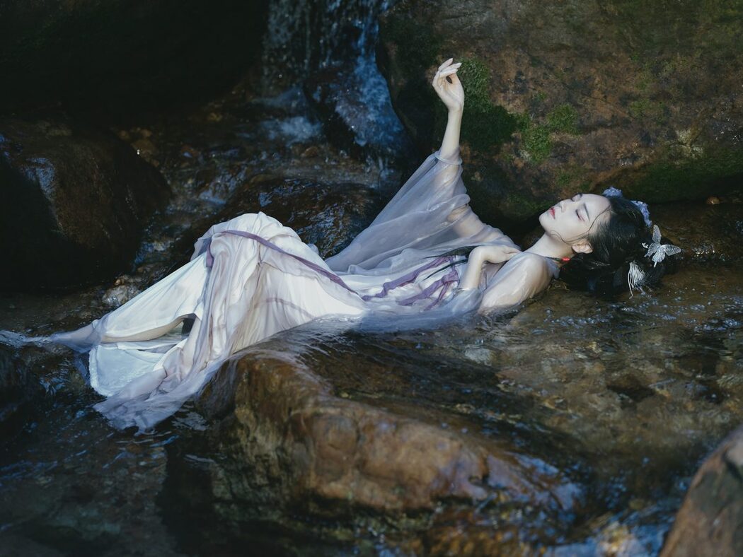 YiTuYu艺图语 Vol.5048 Lin Lang