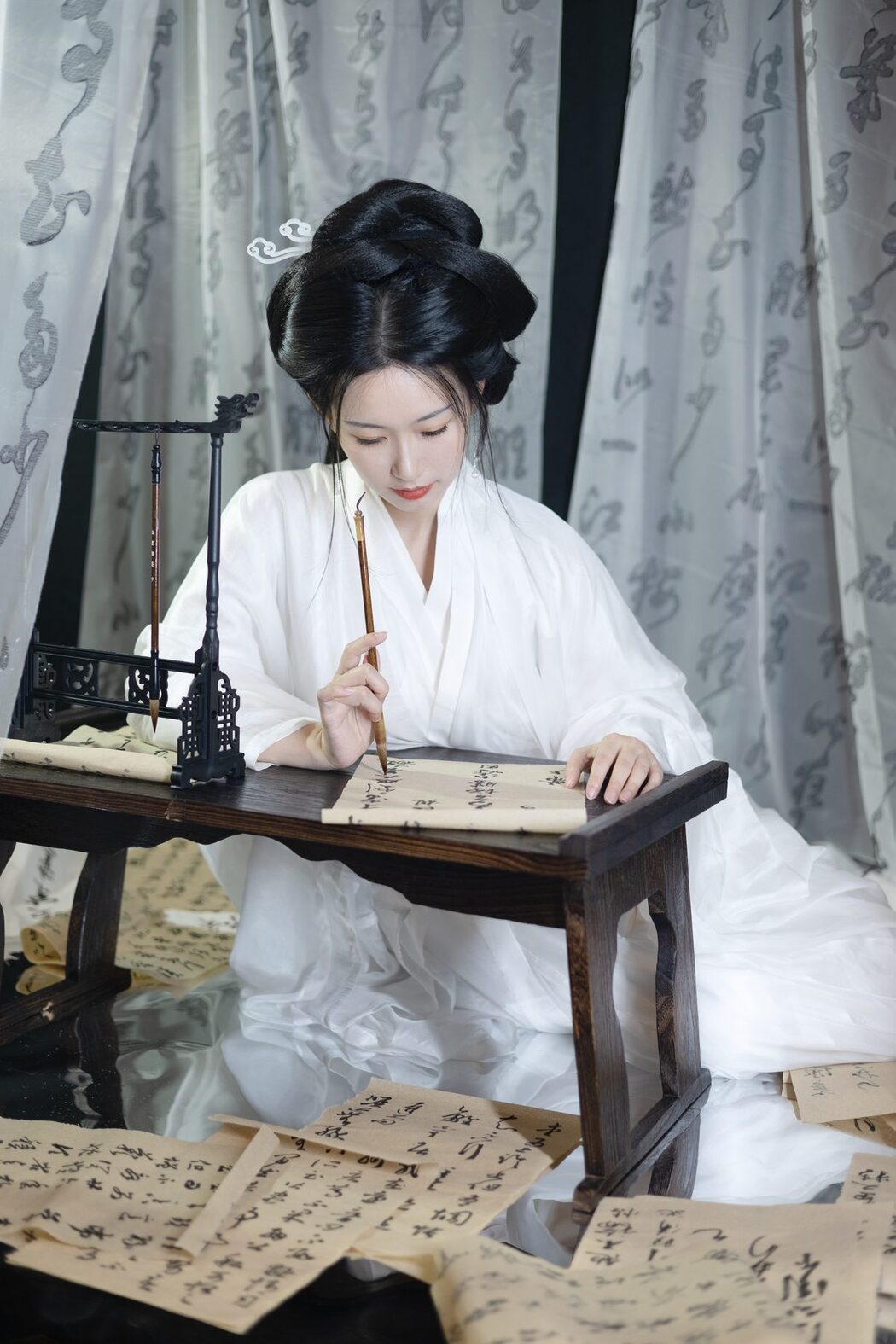 YiTuYu艺图语 Vol.5168 Zhi Shi