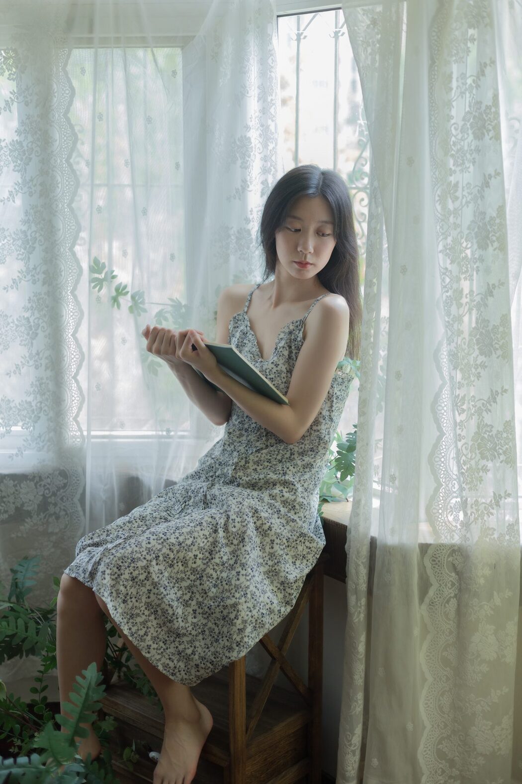 YiTuYu艺图语 Vol.5030 Si Mao Shao Nu