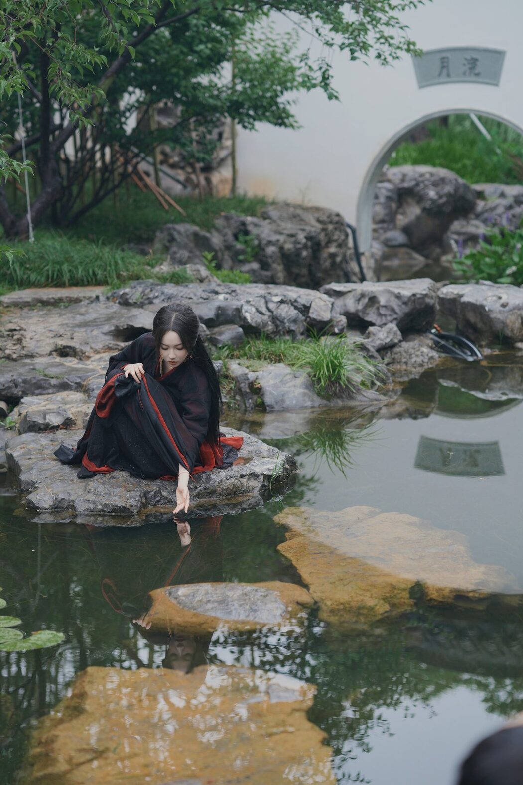 YiTuYu艺图语 Vol.4989 Vi Ge Vivian