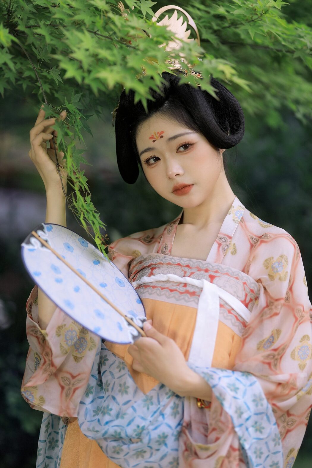 YiTuYu艺图语 Vol.5053 Yun Yun De Hei Yan Quan Er