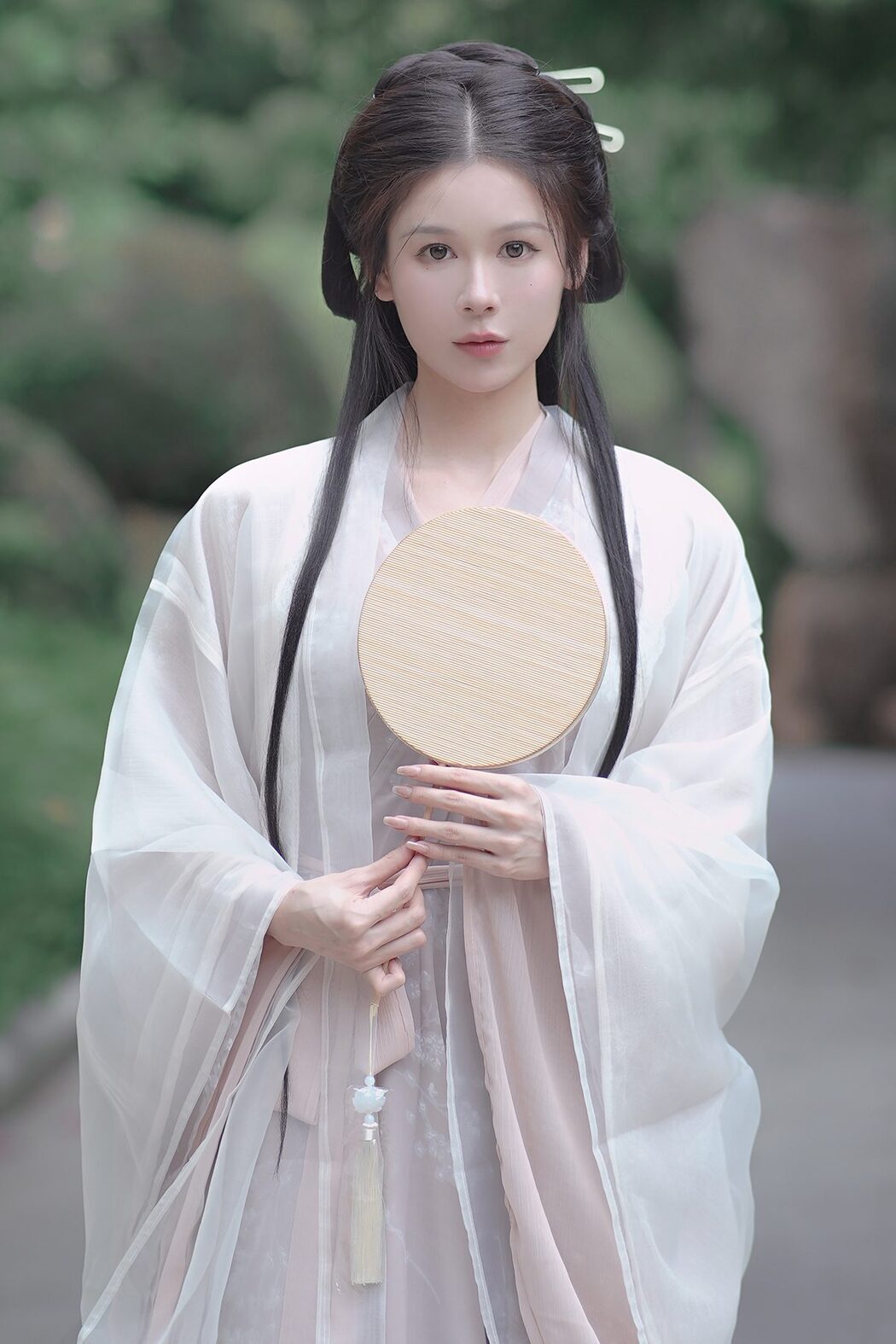 YiTuYu艺图语 Vol.5075 Yi Yi Cover Photo