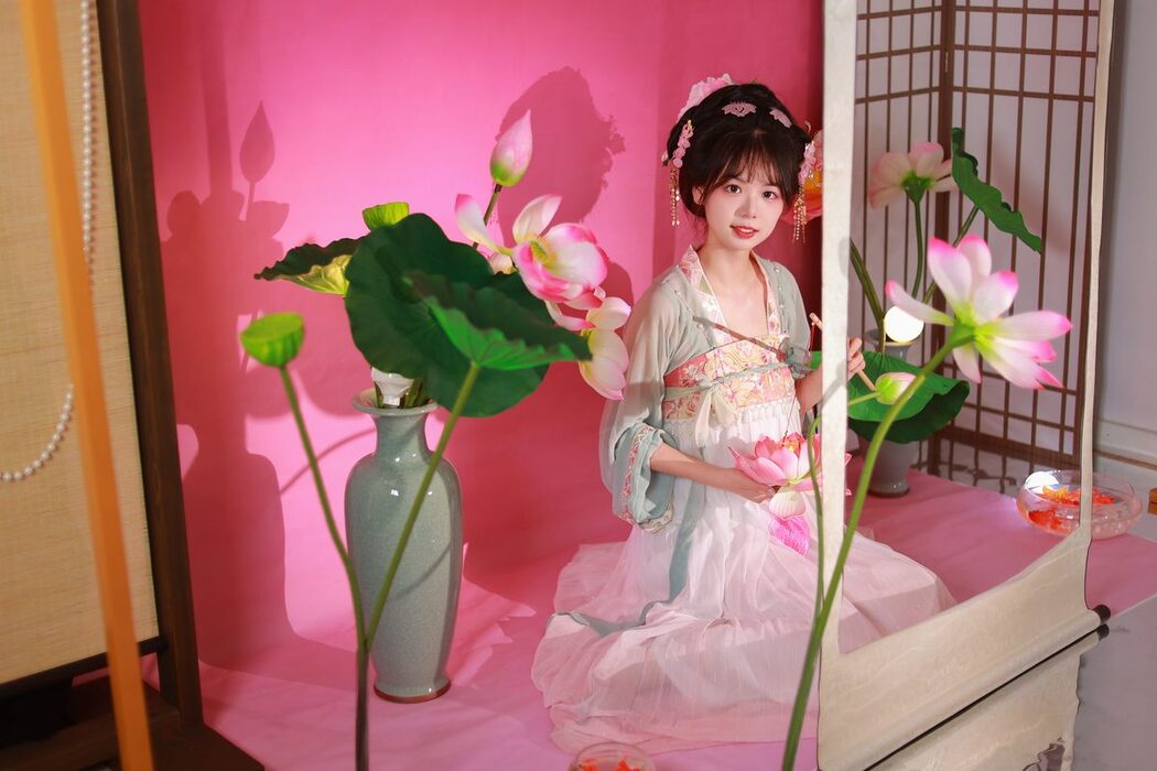 YiTuYu艺图语 Vol.5061 Mu Yan Se Cc