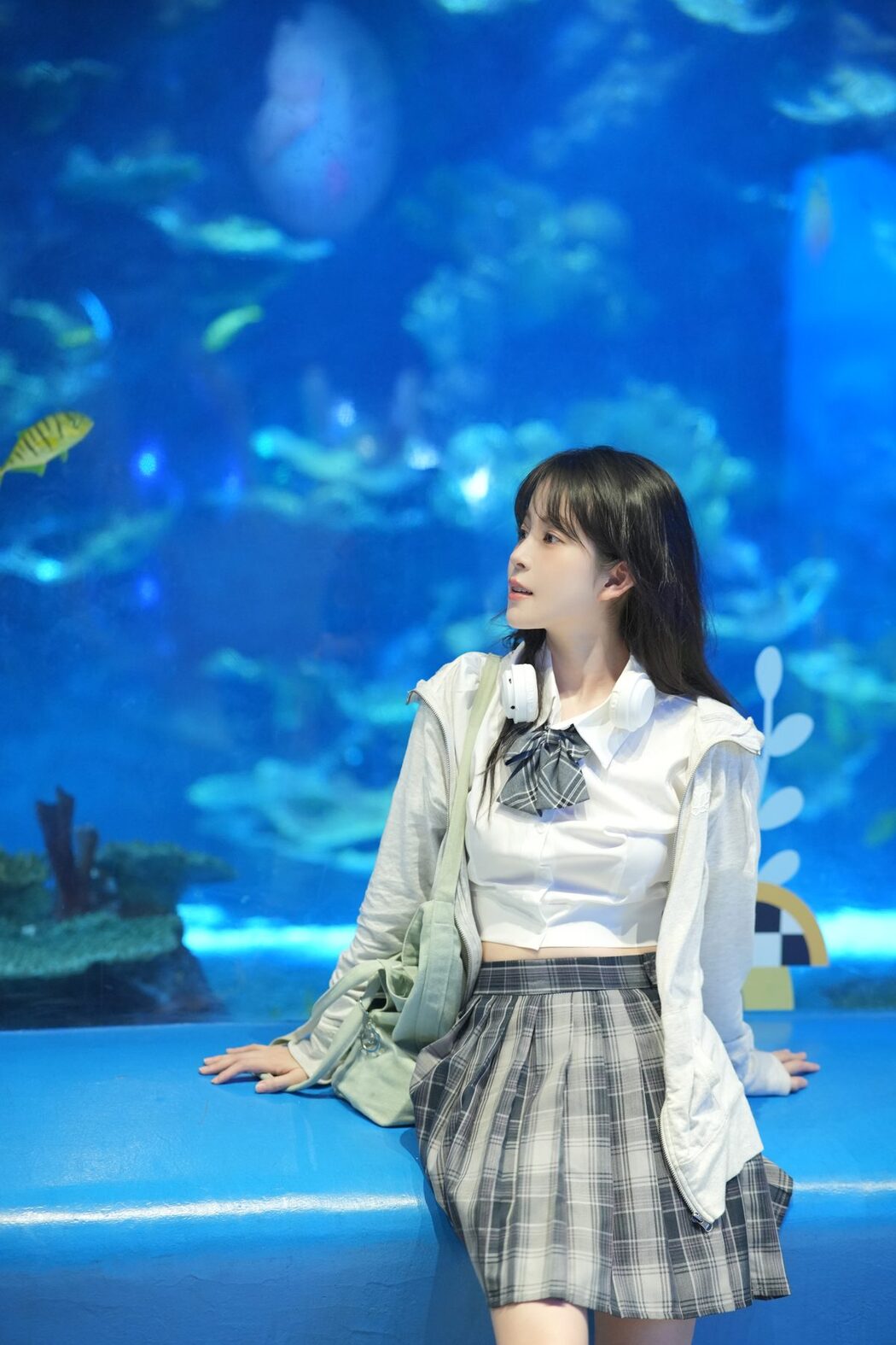 YiTuYu艺图语 Vol.5103 Luo Xin Xin