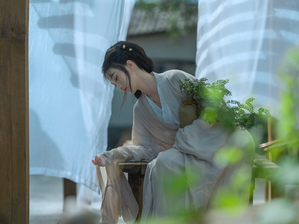 YiTuYu艺图语 Vol.5027 Dong Chu Liu
