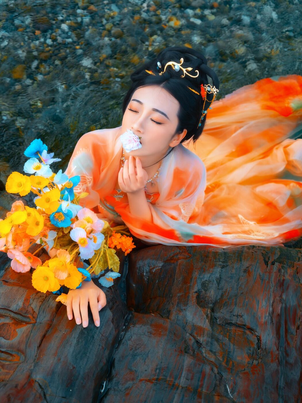YiTuYu艺图语 Vol.5089 Long En Xing
