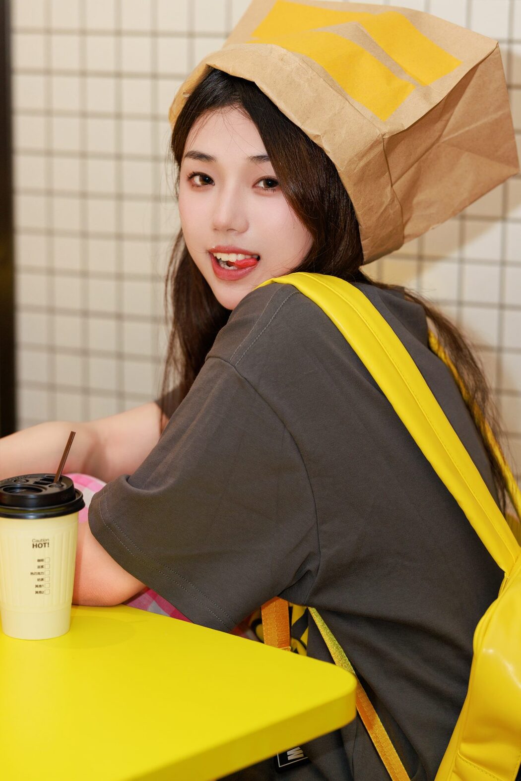 YiTuYu艺图语 Vol.5002 Pei Tong Xue
