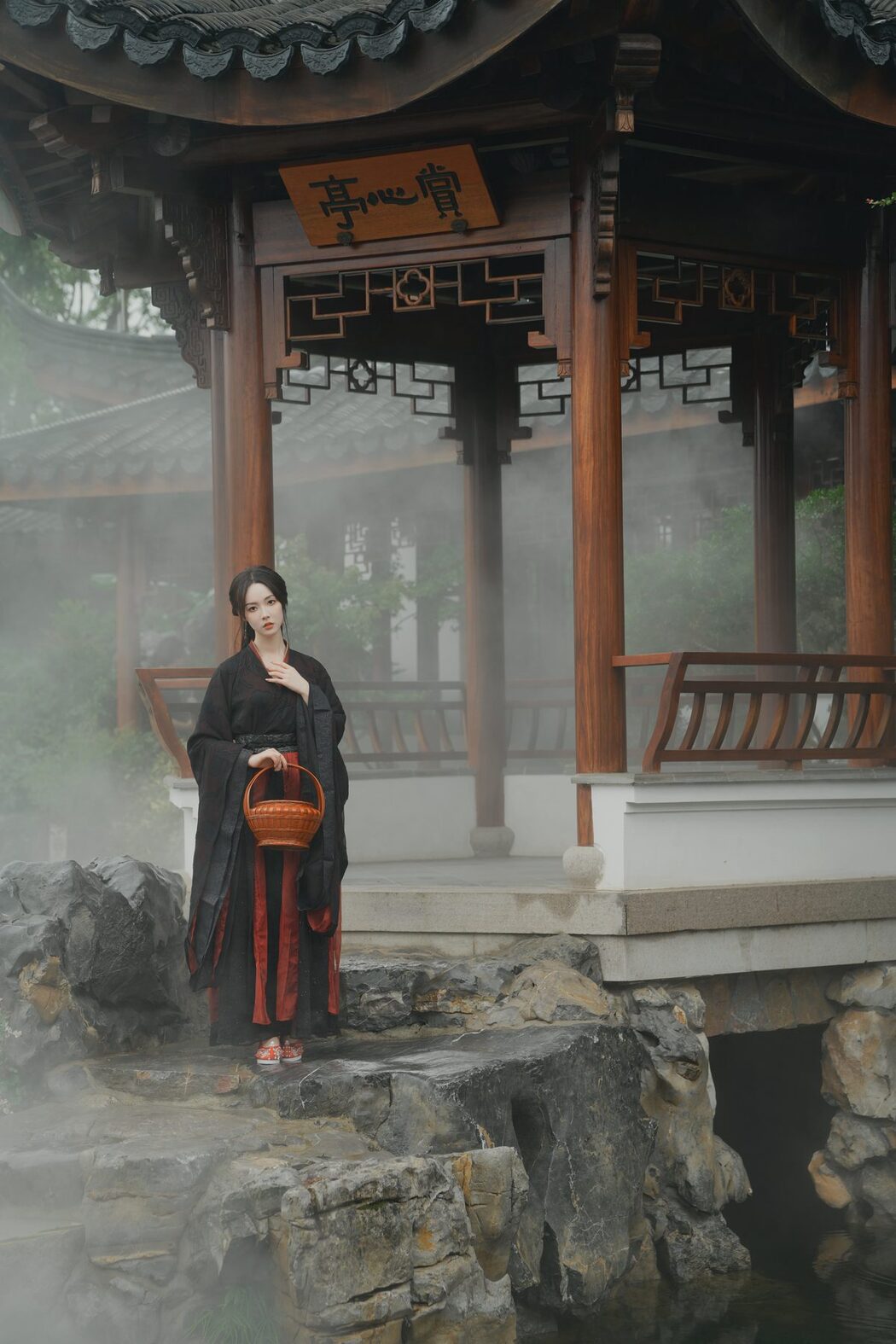 YiTuYu艺图语 Vol.4989 Vi Ge Vivian