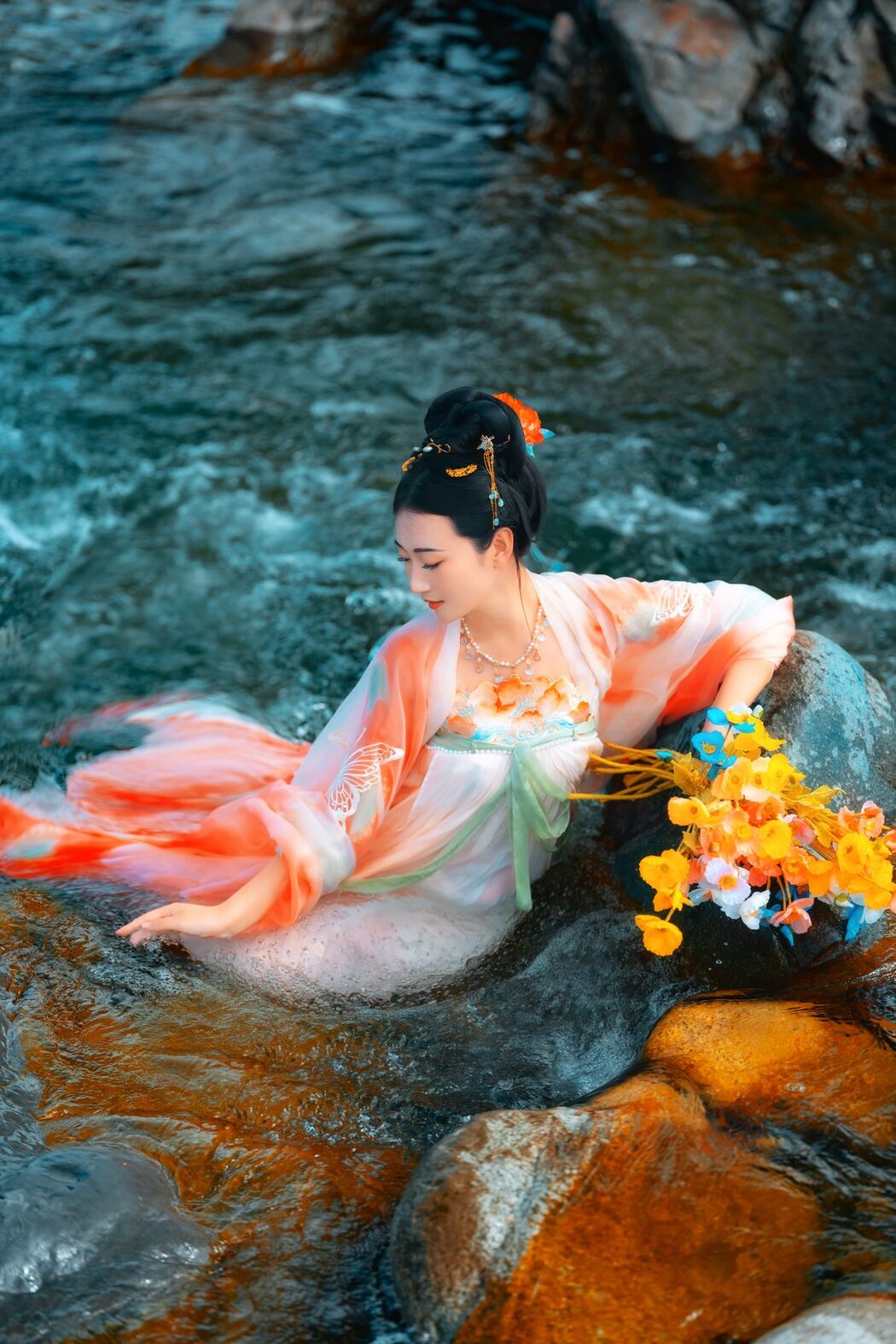 YiTuYu艺图语 Vol.5089 Long En Xing