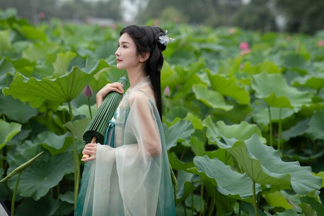 YiTuYu艺图语 Vol.5076 Ji Yi