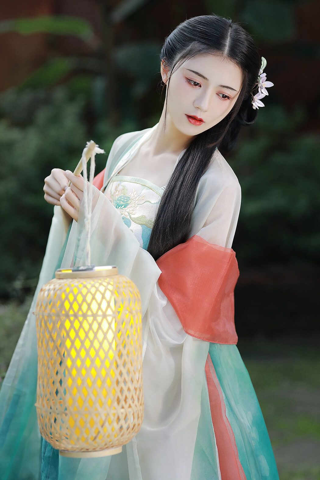 YiTuYu艺图语 Vol.5088 Wu Sui Cover Photo
