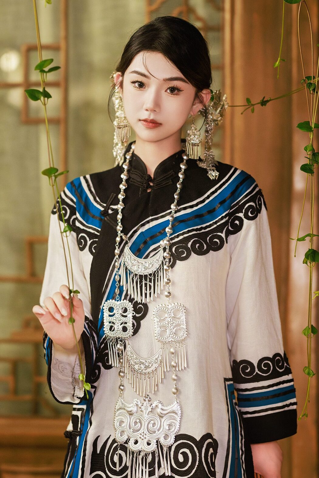 YiTuYu艺图语 Vol.5057 Pei Tong Xue Cover Photo
