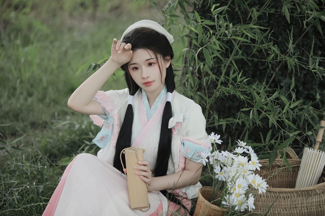 YiTuYu艺图语 Vol.5161 Miao Miao Jia De Xiao Yu Gan