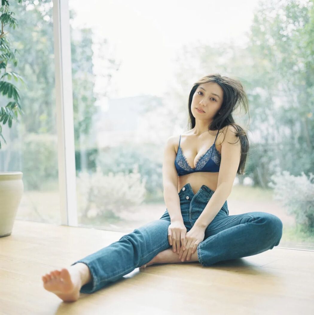 JP Airi Sato 佐藤あいり – 艶めく素肌 Vol.2 (56P)