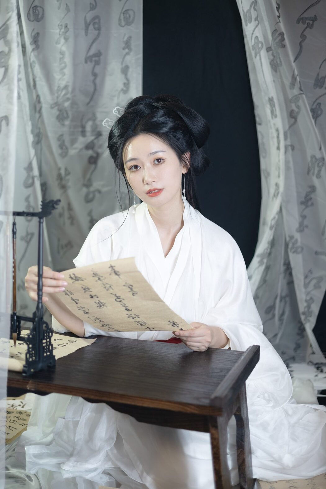 YiTuYu艺图语 Vol.5168 Zhi Shi