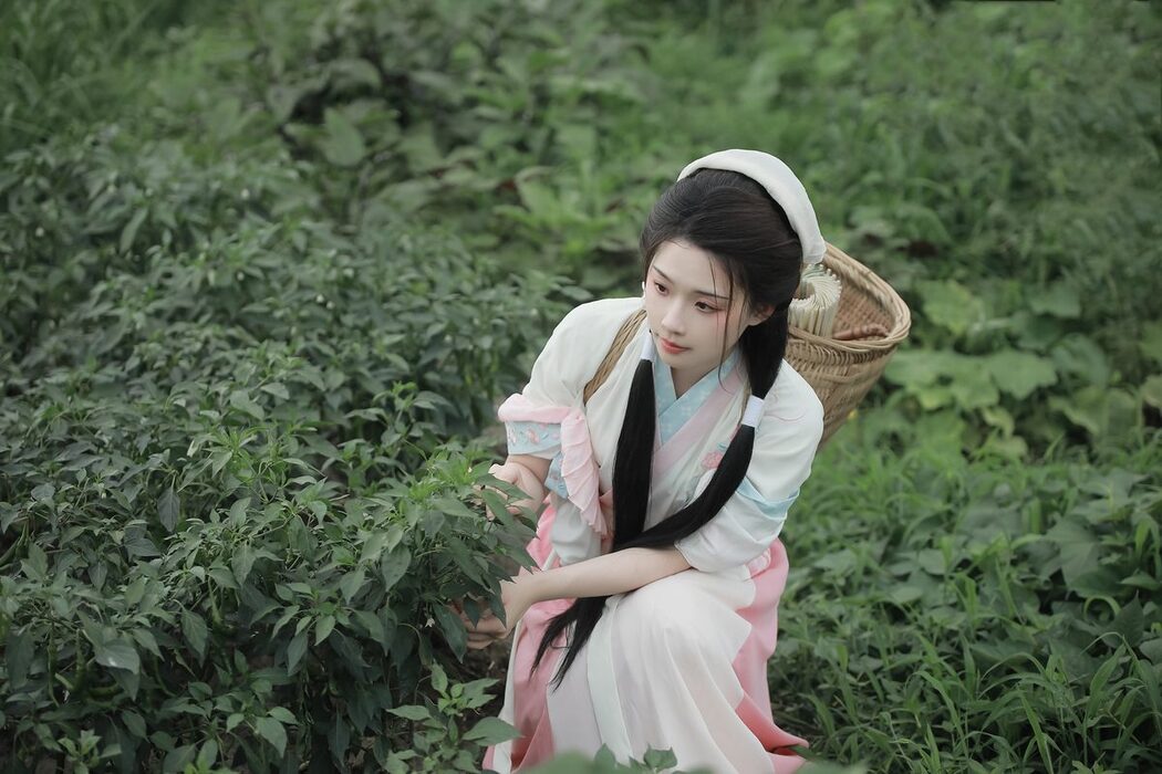 YiTuYu艺图语 Vol.5161 Miao Miao Jia De Xiao Yu Gan