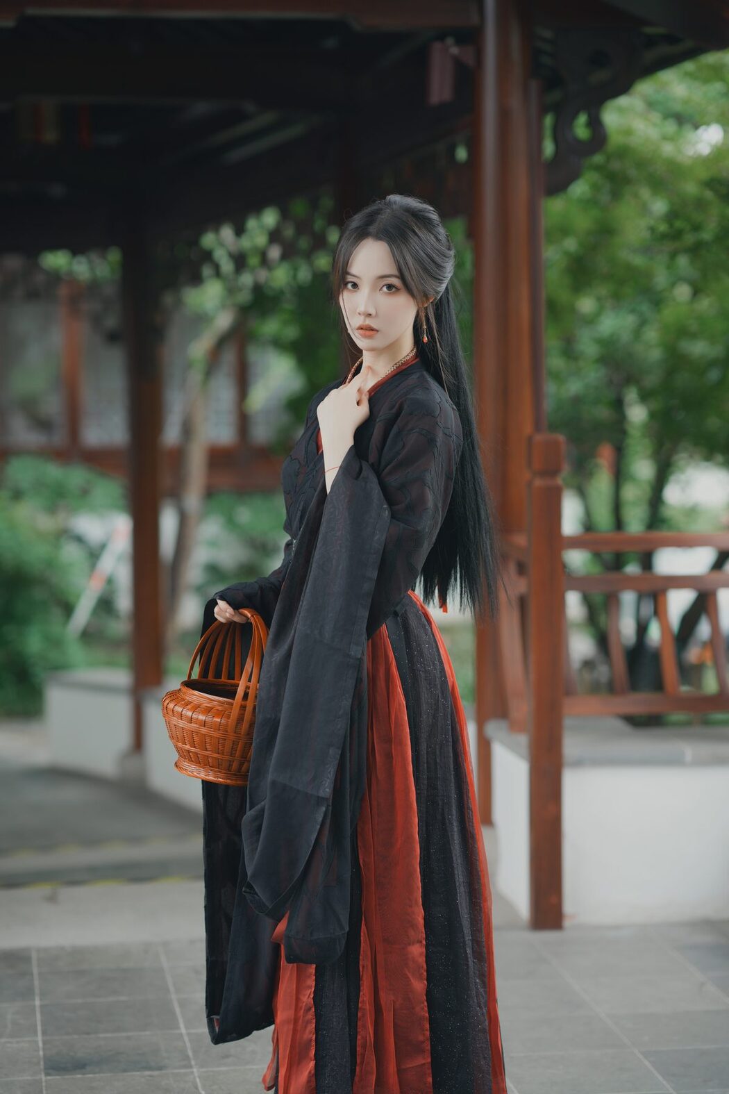 YiTuYu艺图语 Vol.4989 Vi Ge Vivian