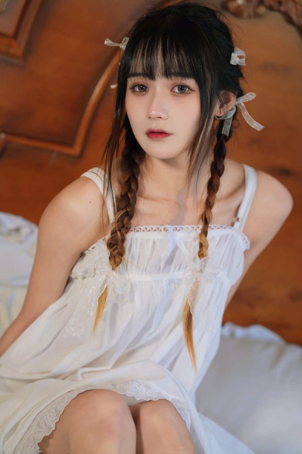 YiTuYu艺图语 Vol.5003 Tu Zi Zzz Bu Chi Hu Luo Bo