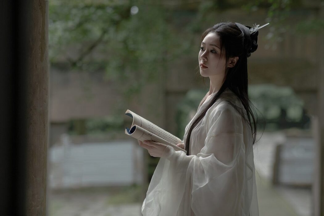 YiTuYu艺图语 Vol.5016 Su Mei Zai Lu Shang