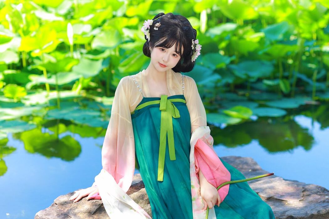 YiTuYu艺图语 Vol.5064 Bu Ke Ai De He He Miao
