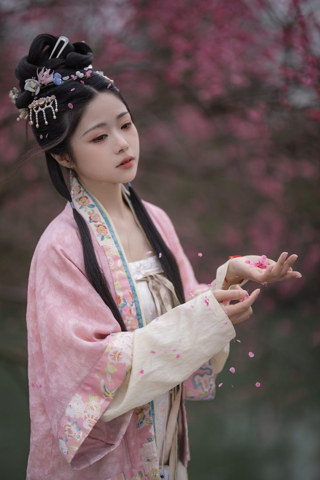 YiTuYu艺图语 Vol.5065 Yun Yun De Hei Yan Quan Er