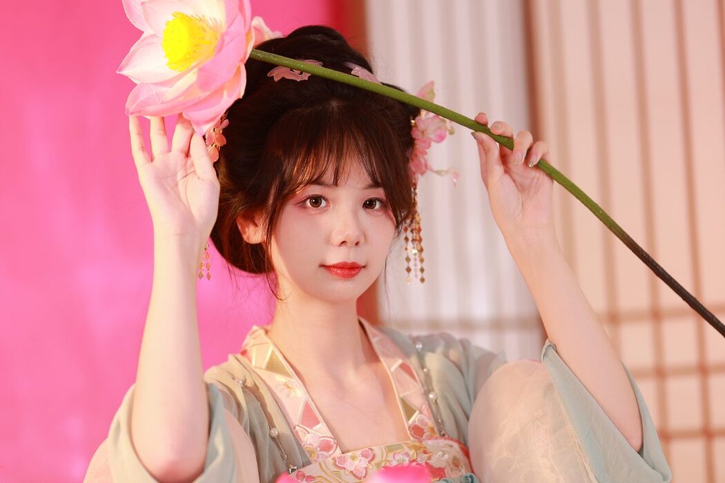 YiTuYu艺图语 Vol.5061 Mu Yan Se Cc
