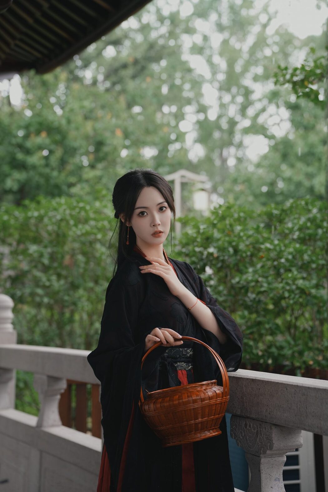 YiTuYu艺图语 Vol.4989 Vi Ge Vivian