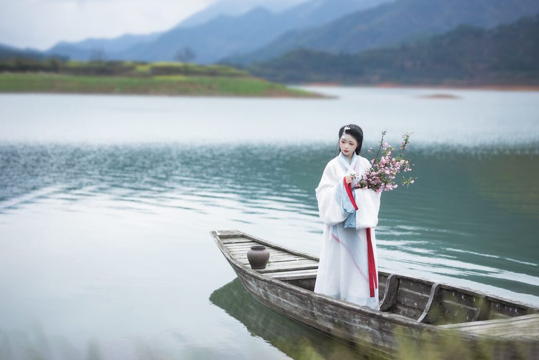 YiTuYu艺图语 Vol.5040 Yun Yun De Hei Yan Quan Er