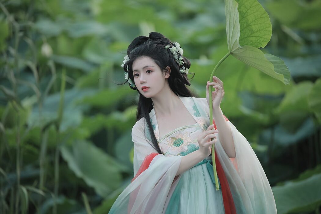 YiTuYu艺图语 Vol.5154 Dai Bu Zhu De Yi Mi