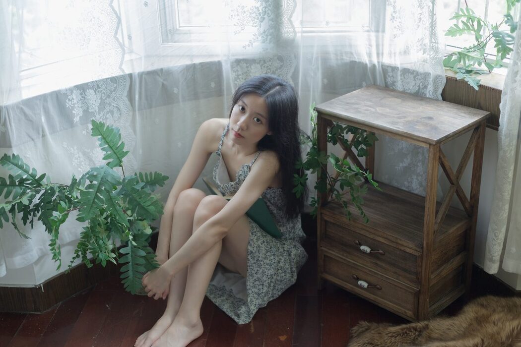 YiTuYu艺图语 Vol.5030 Si Mao Shao Nu