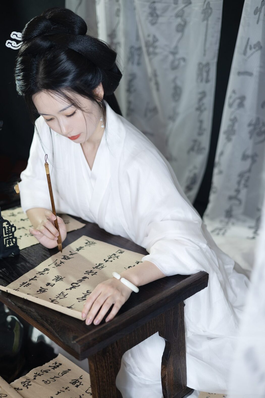 YiTuYu艺图语 Vol.5168 Zhi Shi