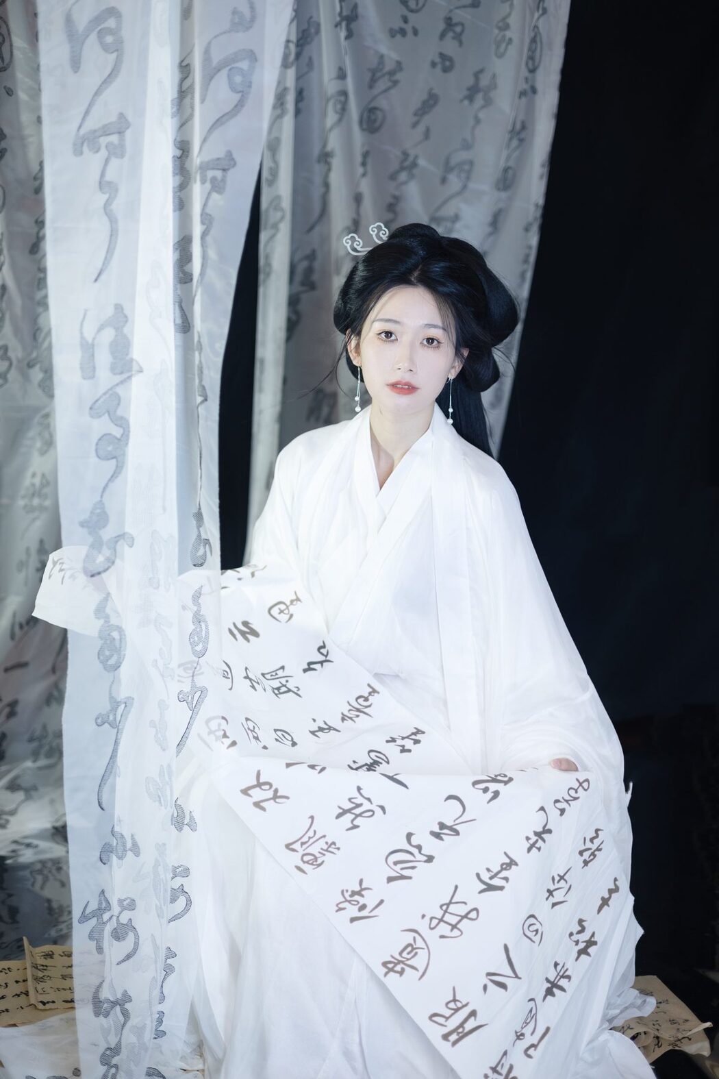 YiTuYu艺图语 Vol.5168 Zhi Shi