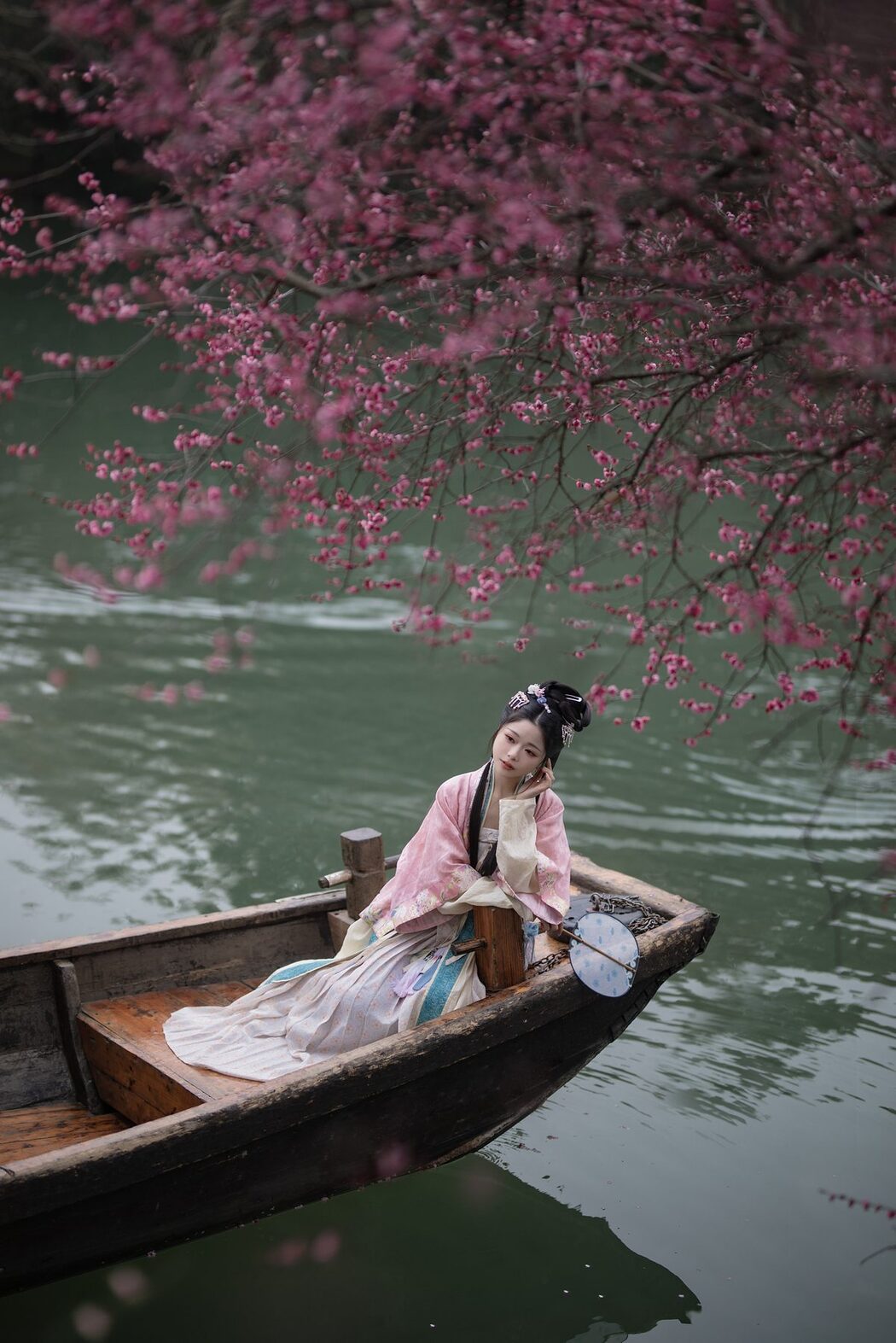 YiTuYu艺图语 Vol.5065 Yun Yun De Hei Yan Quan Er