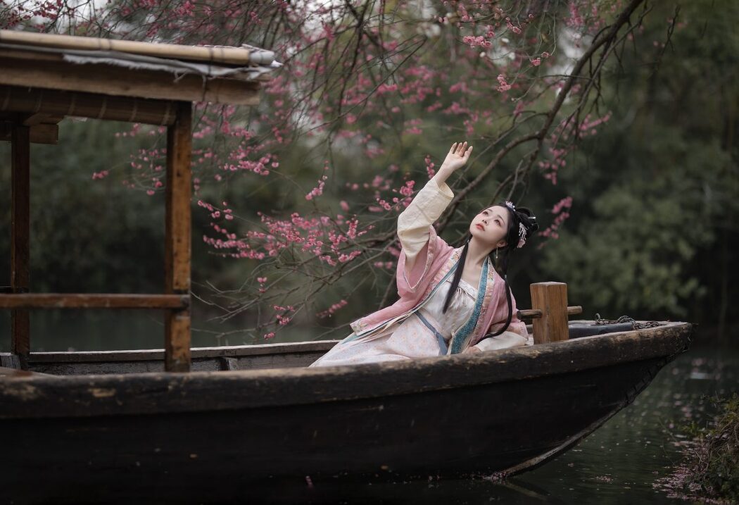 YiTuYu艺图语 Vol.5065 Yun Yun De Hei Yan Quan Er