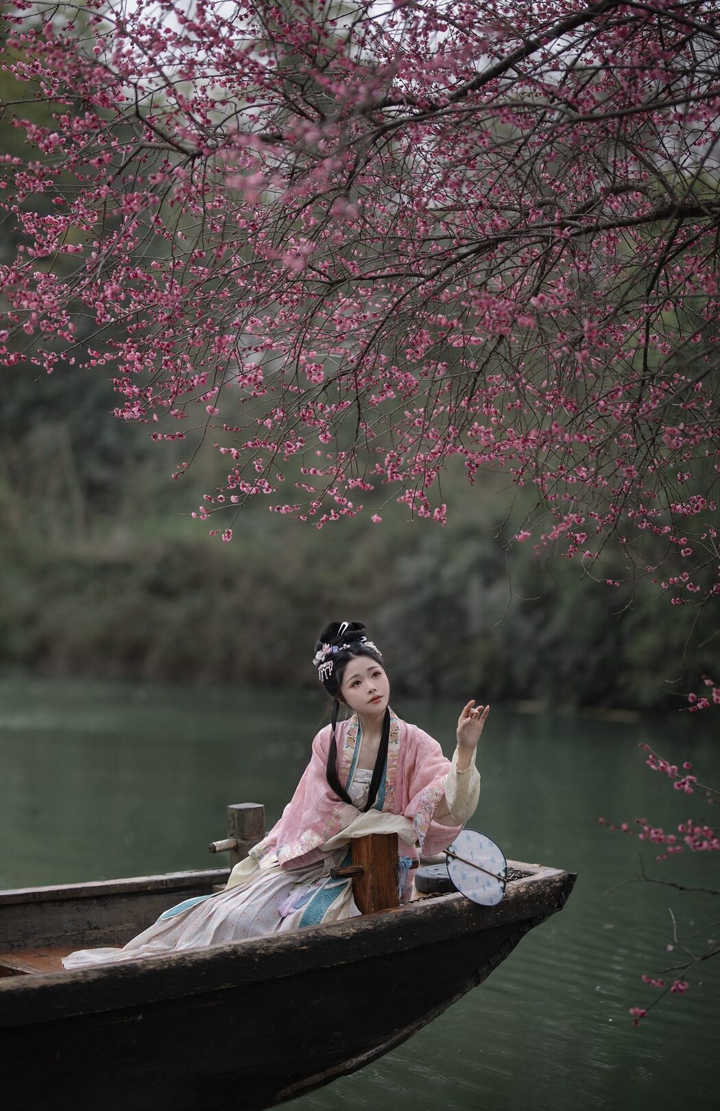 YiTuYu艺图语 Vol.5065 Yun Yun De Hei Yan Quan Er
