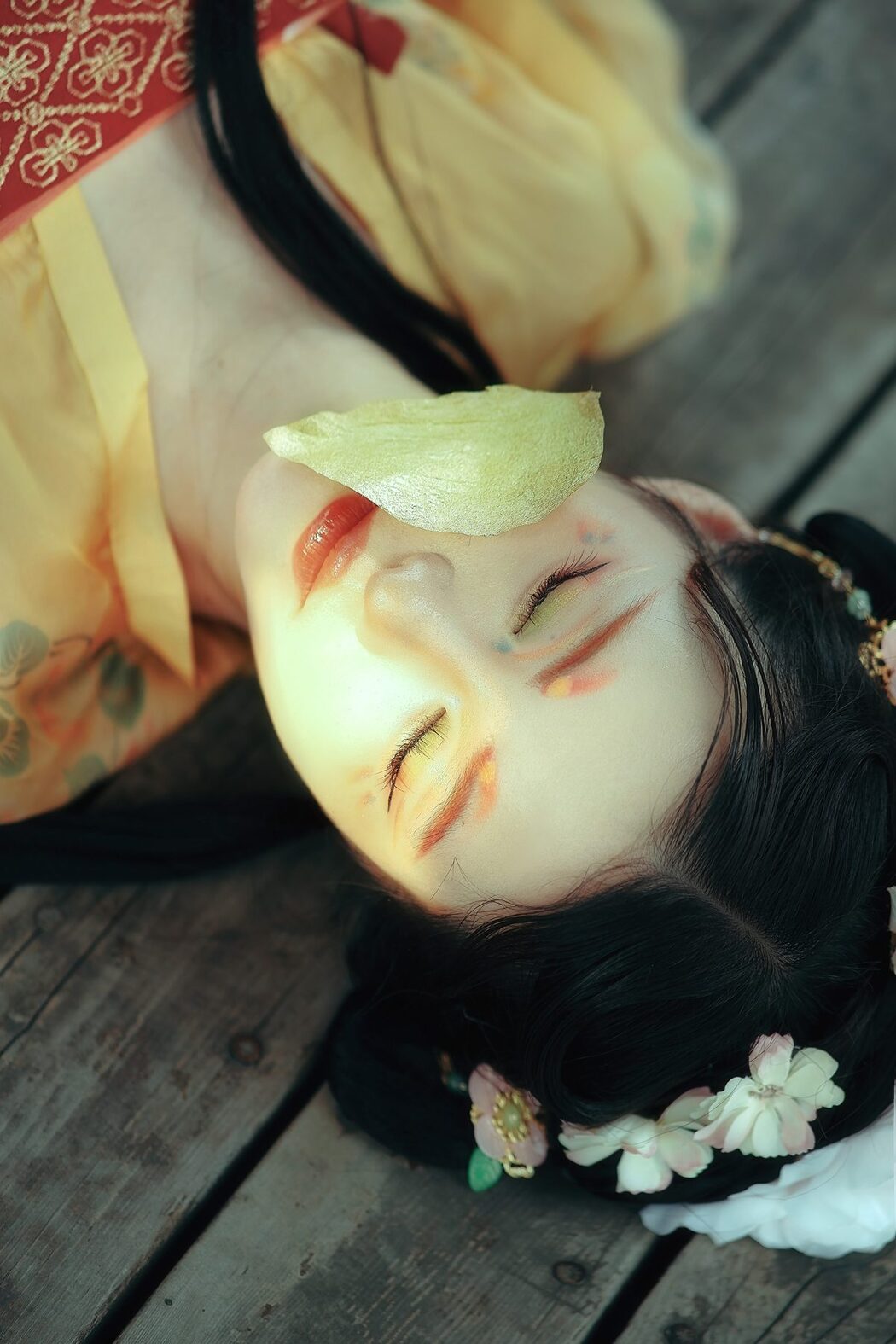 YiTuYu艺图语 Vol.5143 Yue Bai Xing Xi