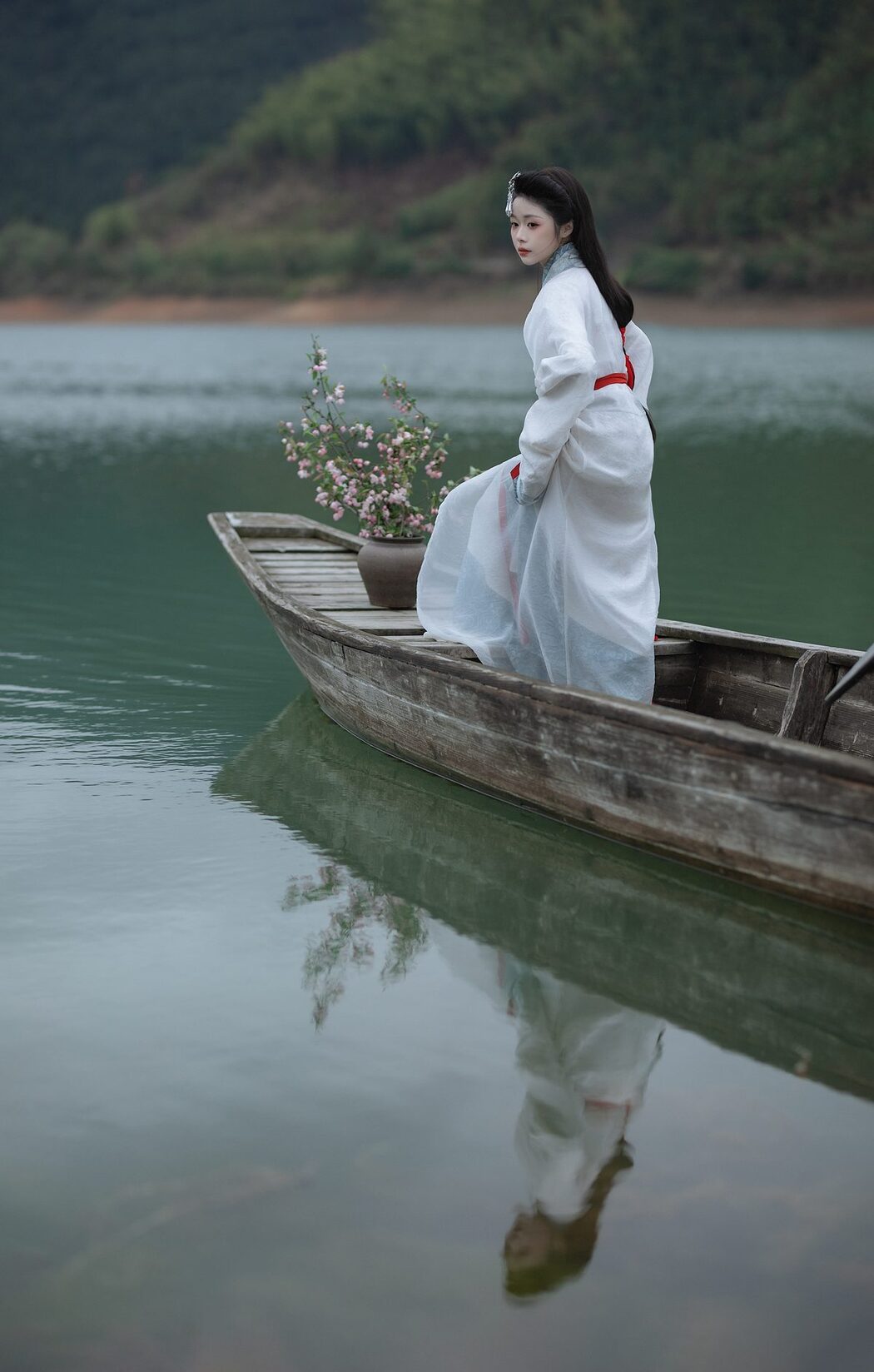 YiTuYu艺图语 Vol.5040 Yun Yun De Hei Yan Quan Er