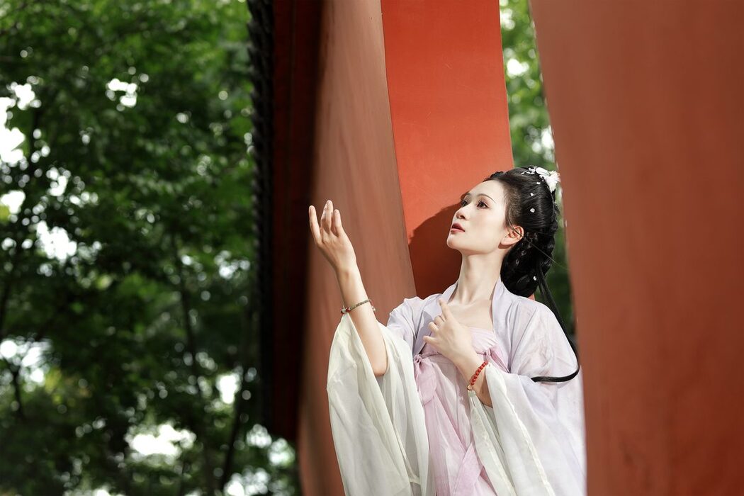 YiTuYu艺图语 Vol.5011 Chang Nian W