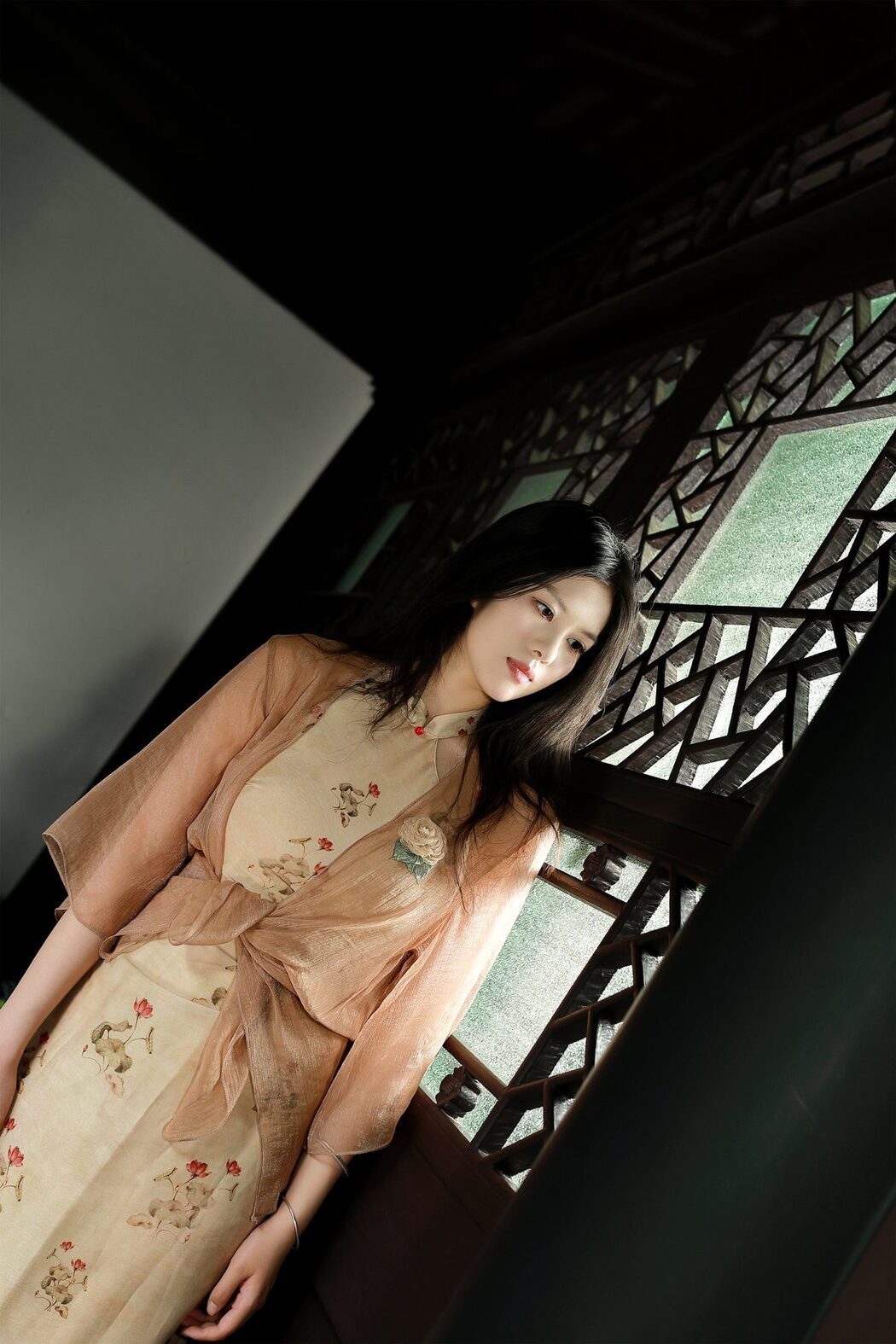 YiTuYu艺图语 Vol.5019 Zi Han