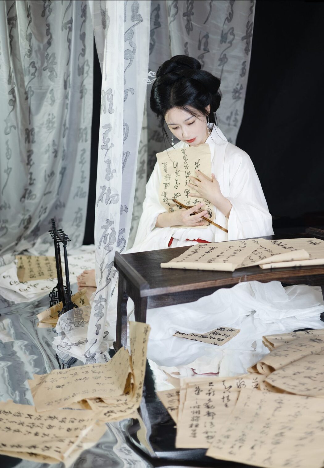 YiTuYu艺图语 Vol.5168 Zhi Shi