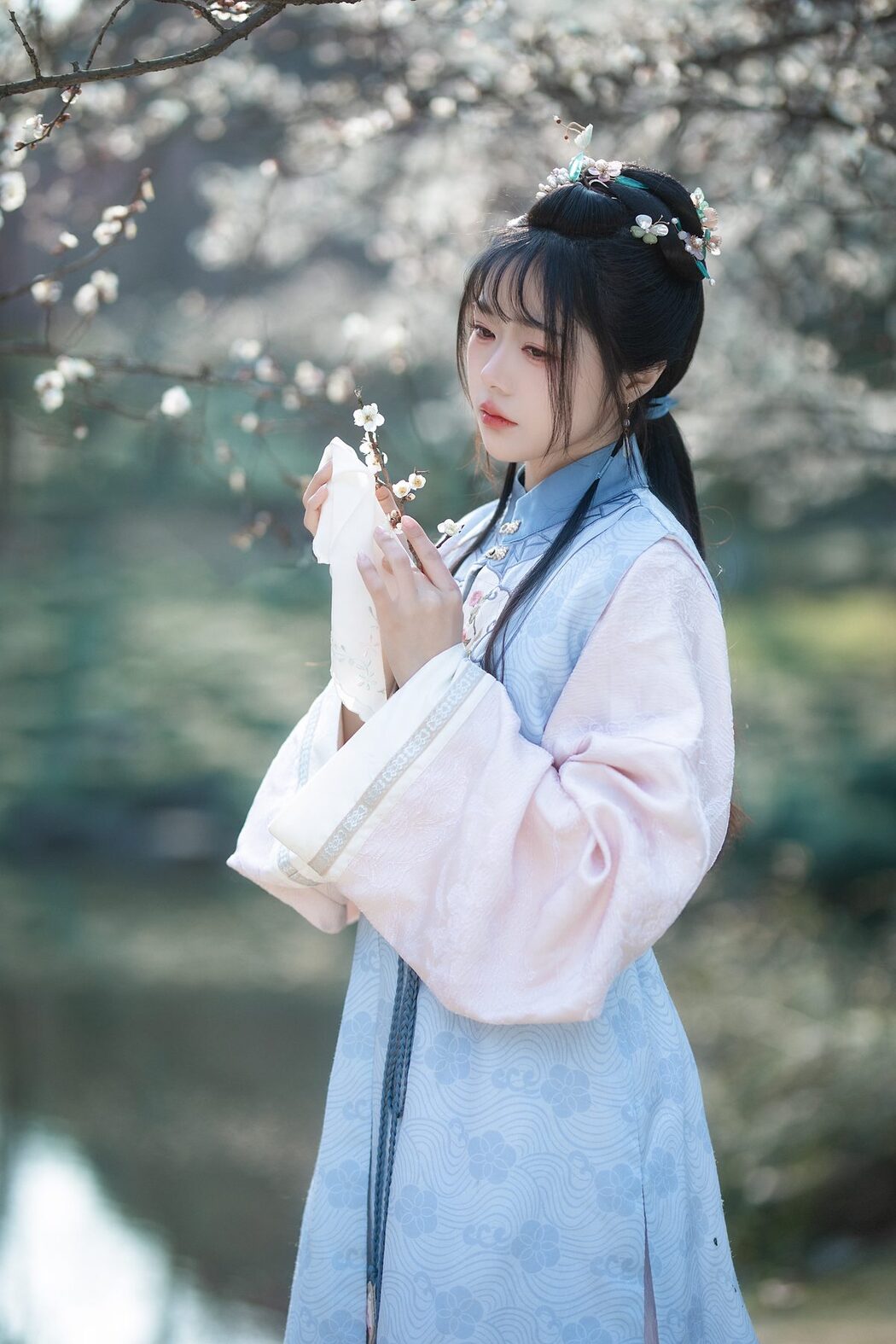 YiTuYu艺图语 Vol.5073 Yun Yun De Hei Yan Quan Er