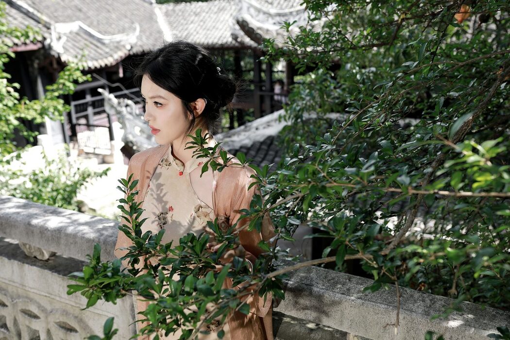 YiTuYu艺图语 Vol.5019 Zi Han